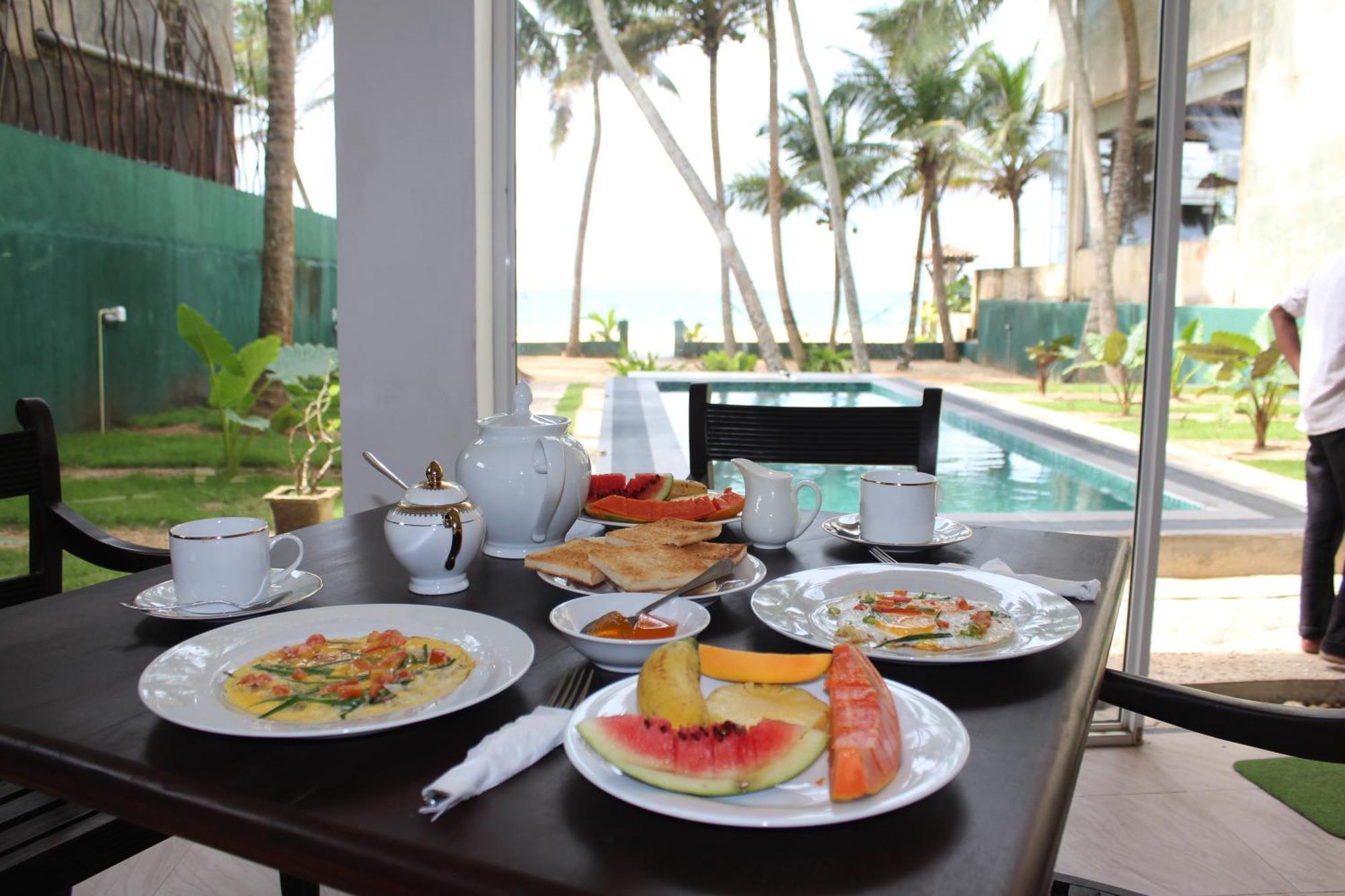 Prana Beach Hotel Ex Guli ฮิกคาดูวา ภายนอก รูปภาพ