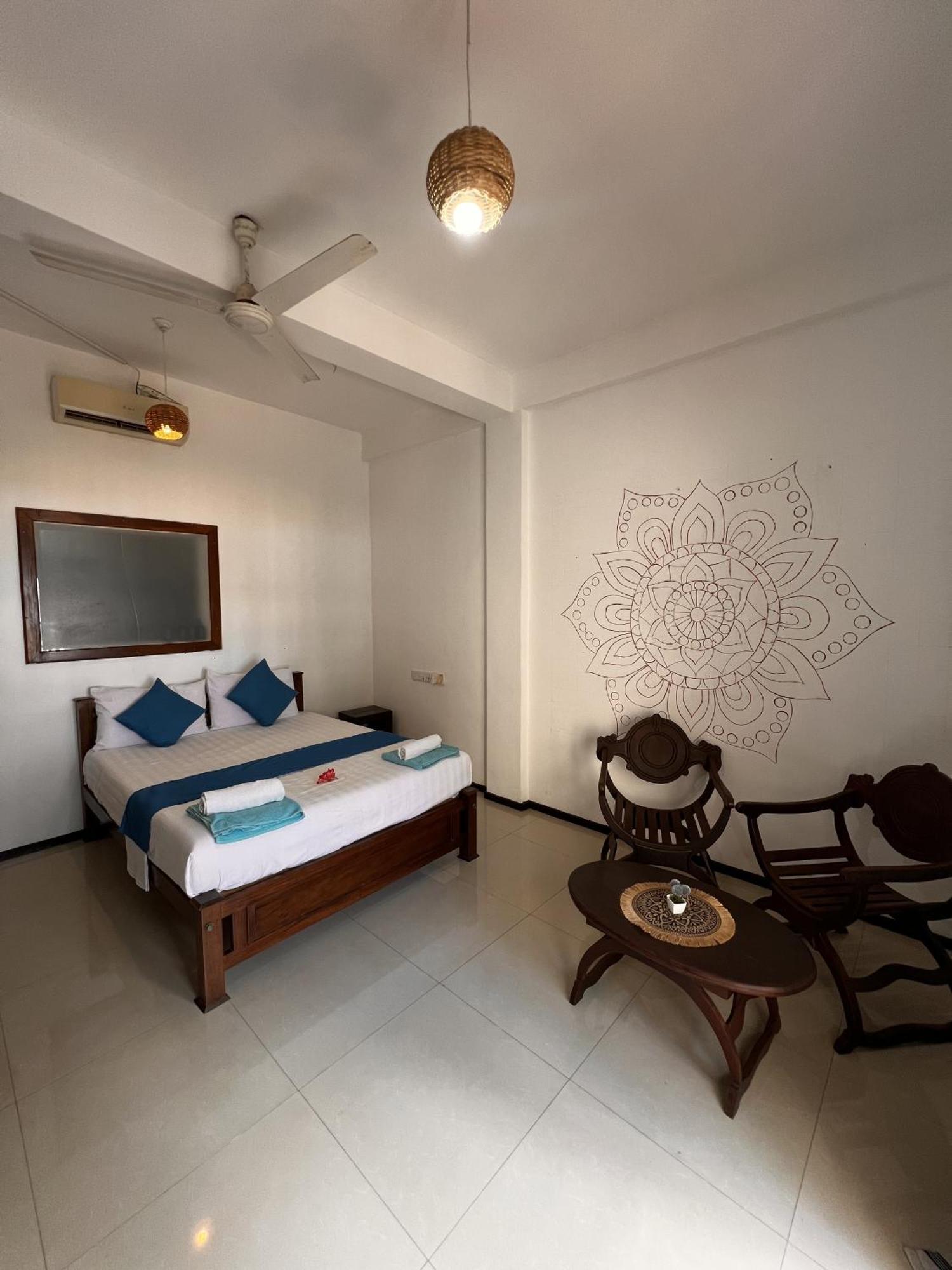 Prana Beach Hotel Ex Guli ฮิกคาดูวา ภายนอก รูปภาพ