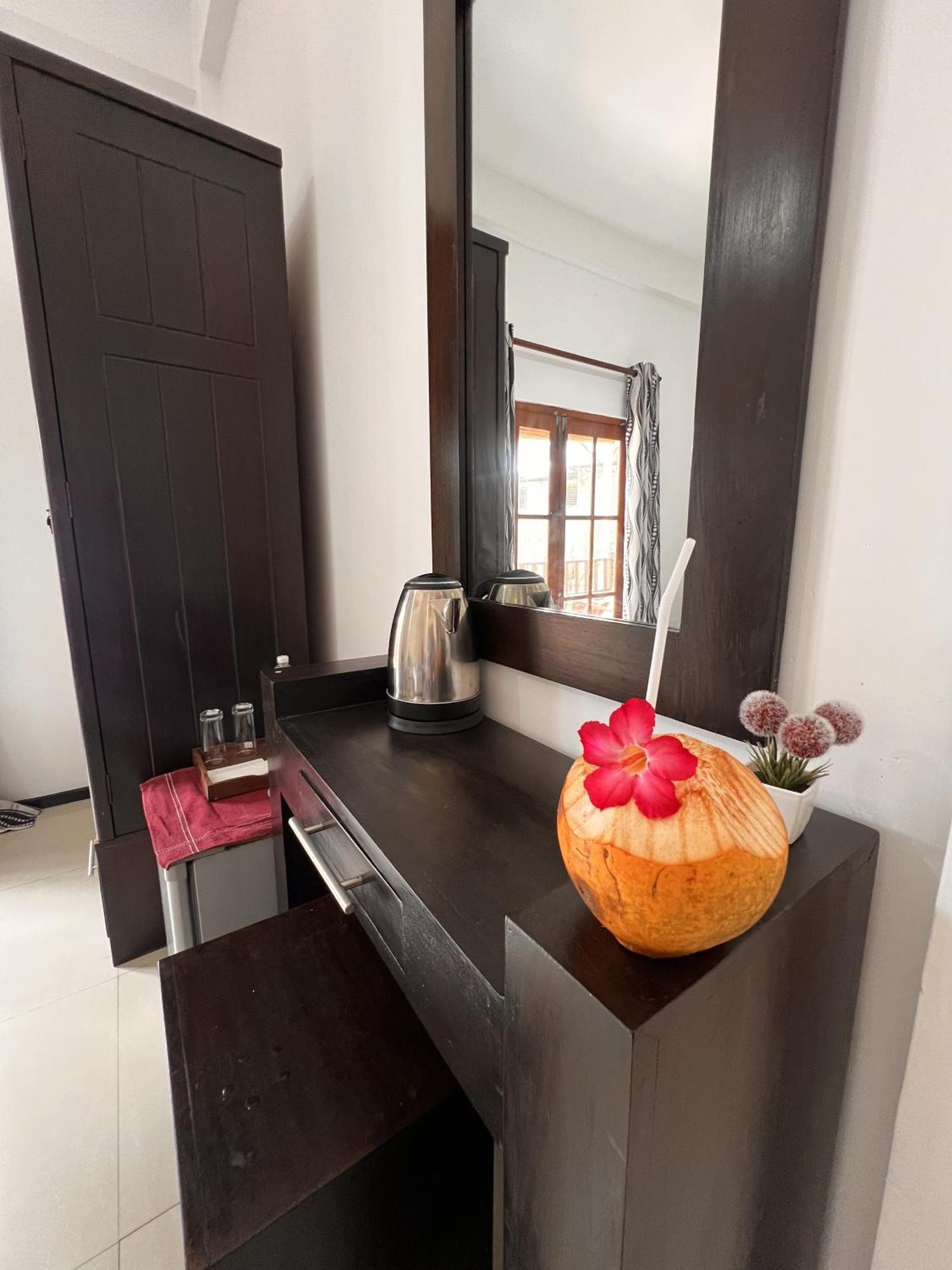 Prana Beach Hotel Ex Guli ฮิกคาดูวา ภายนอก รูปภาพ