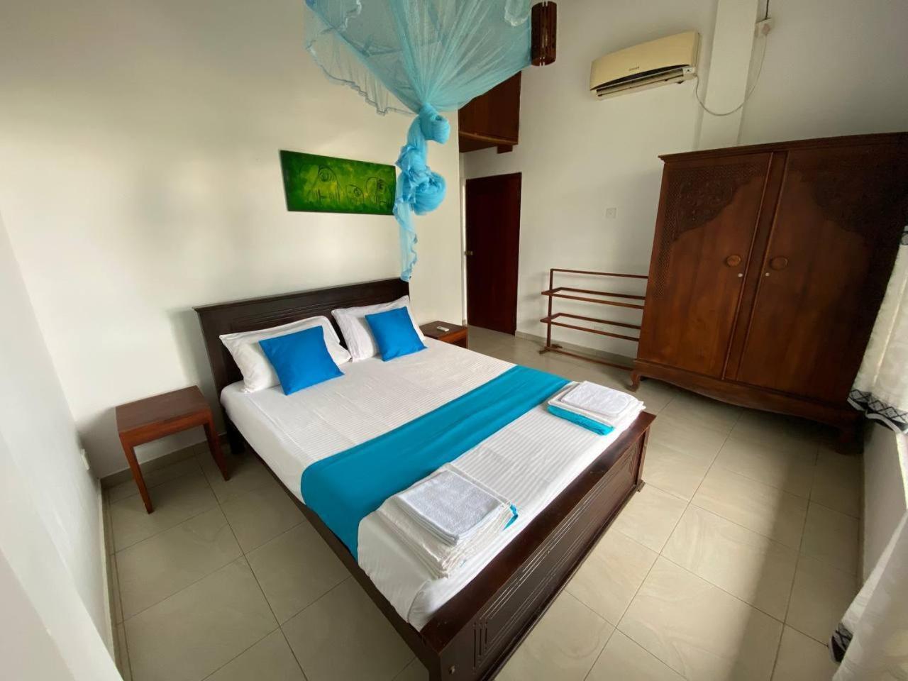 Prana Beach Hotel Ex Guli ฮิกคาดูวา ภายนอก รูปภาพ